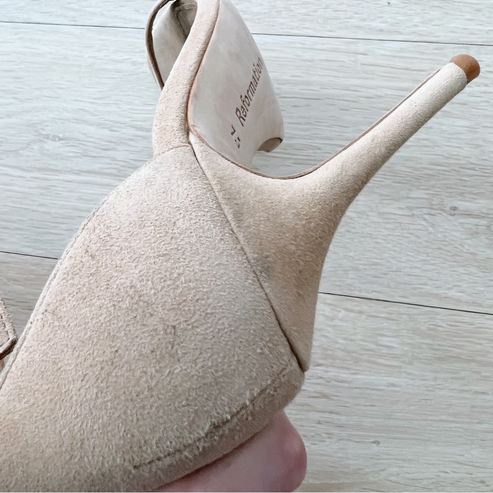 Reformation Kelly Heel - Picture 8 of 8